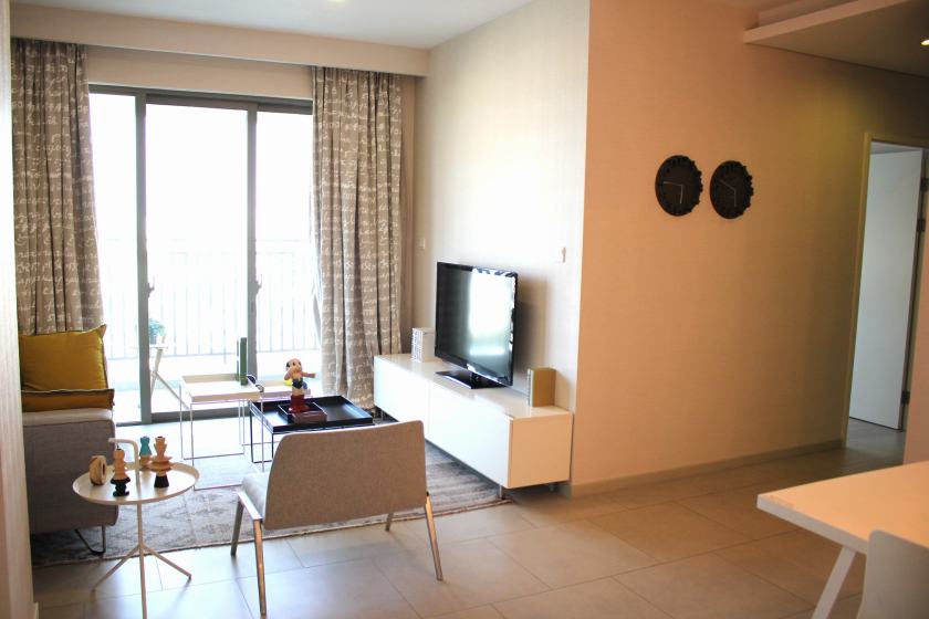 riviera-point-can-ho-mau-2bs1a-phong-khach-show-unit-2bs1-living-room